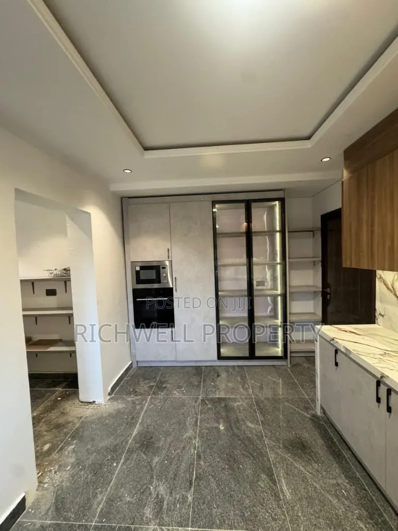 4bdrm Block of Flats in Agodi for rent in Agodi