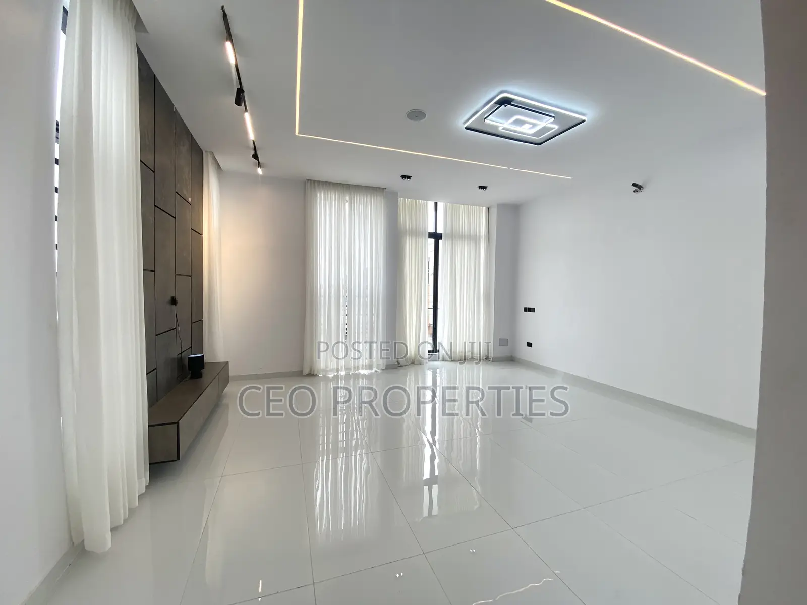 5bdrm Duplex in Ikota Villa-Lekki for sale in Ikota
