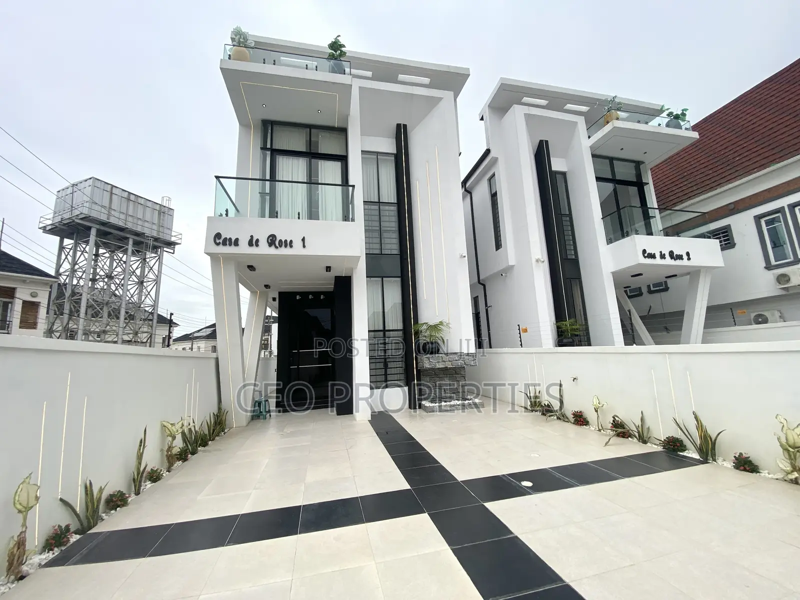 5bdrm Duplex in Ikota Villa-Lekki for sale in Ikota