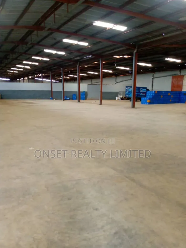 4bay Warehouse in Lagos in Abule Egba