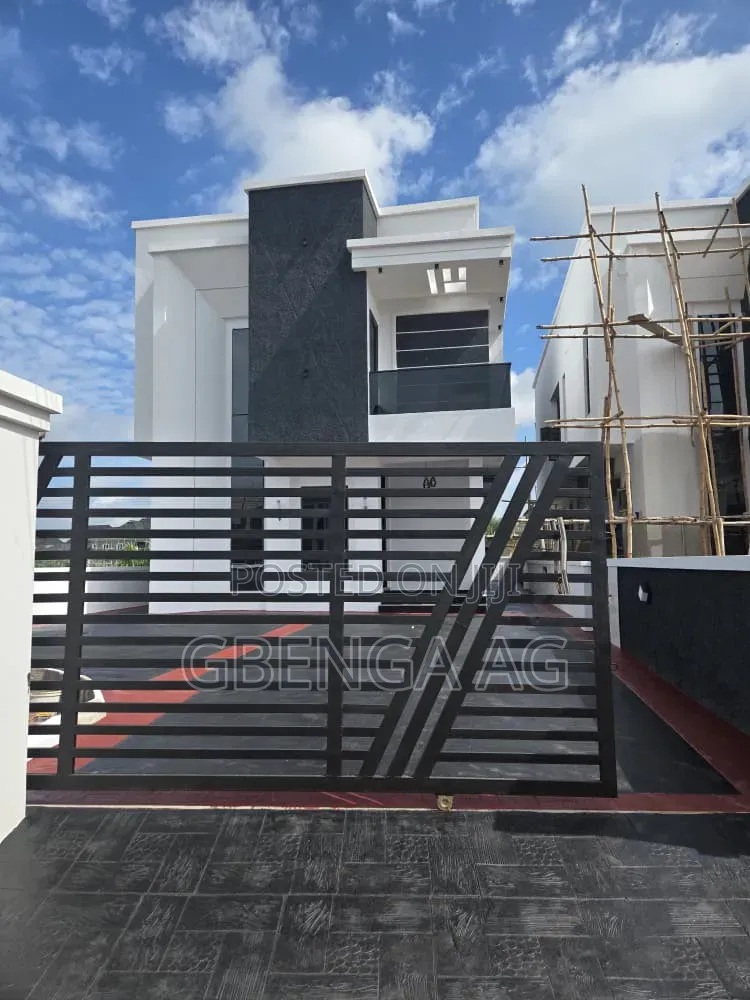 4bdrm Duplex in Bluestone Estate, Obafemi-Owode for sale in Obafemi-Owode