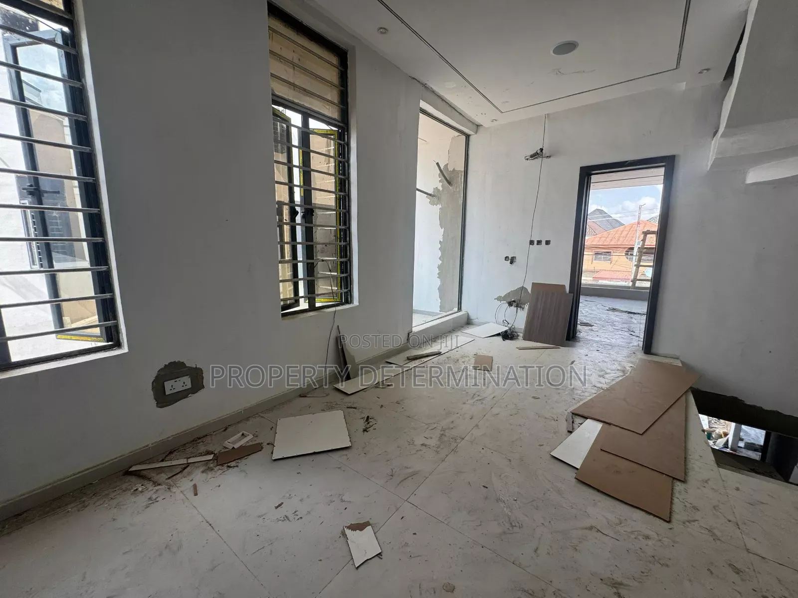 4bdrm Duplex in Omole Phase 2 for sale in Omole Phase 2