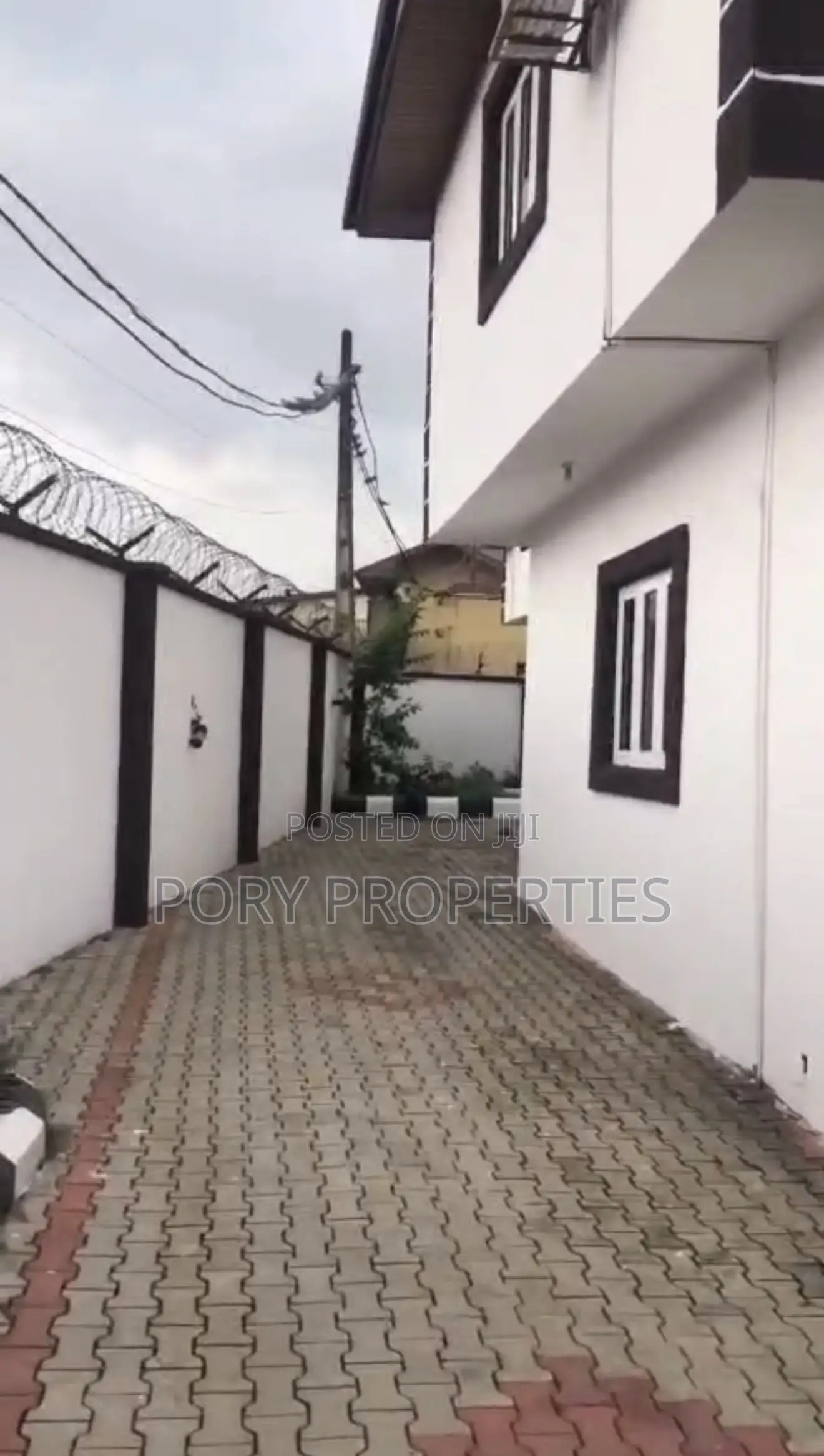 Furnished 5bdrm Duplex in Omole for sale in Omole Phase 1