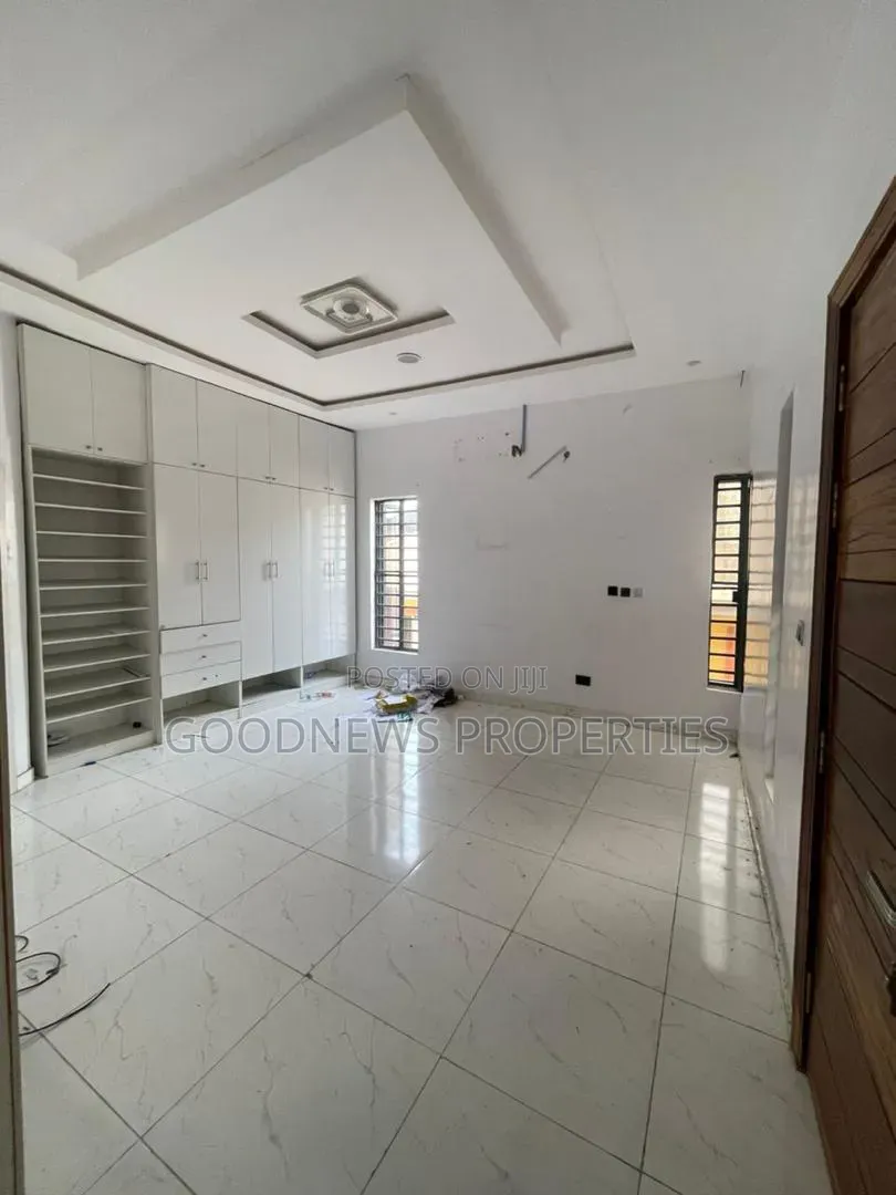 Studio Apartment in Ikota for rent in Ikota