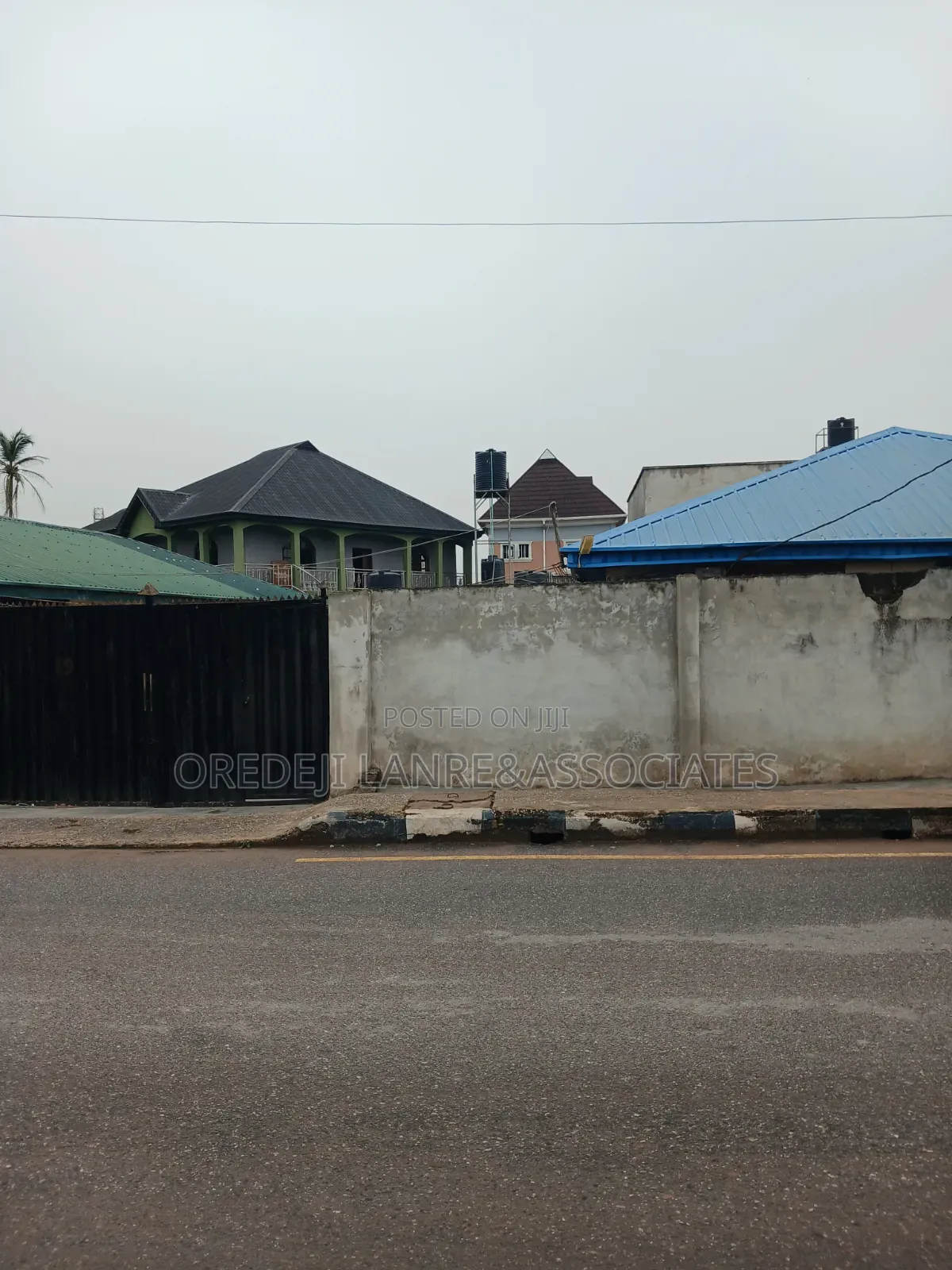 Demolishable Structures on 2plots Facing Tarred Road. N250m in New Oko Oba