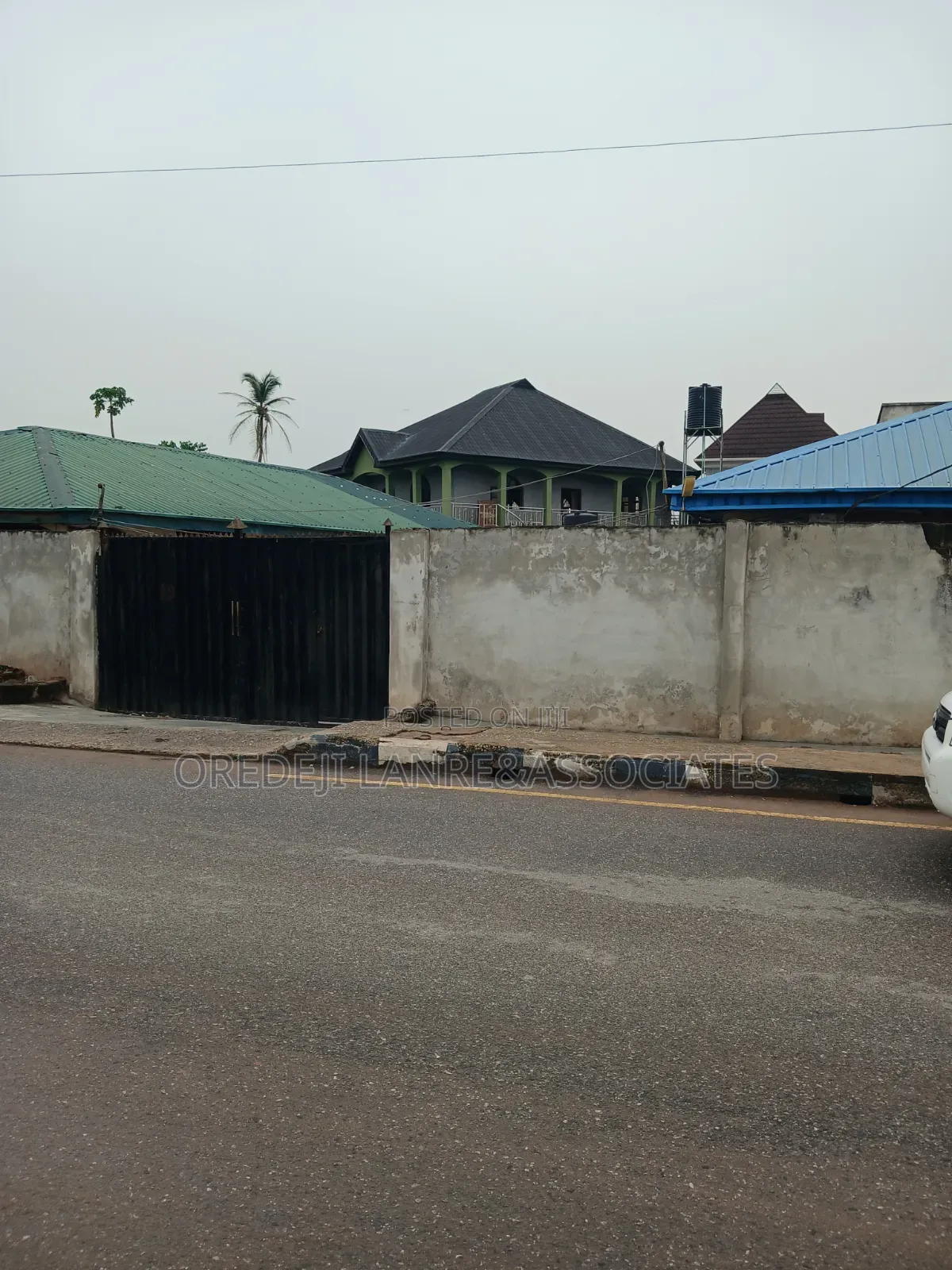 Demolishable Structures on 2plots Facing Tarred Road. N250m in New Oko Oba