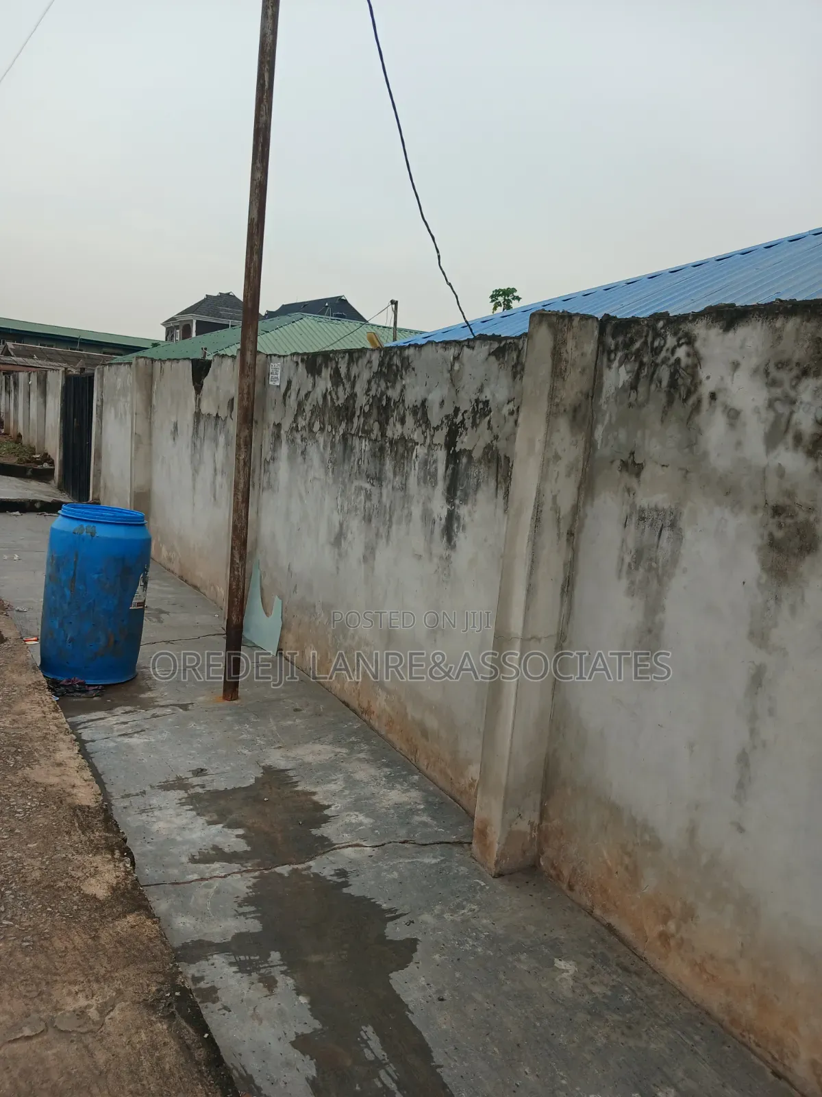 Demolishable Structures on 2plots Facing Tarred Road. N250m in New Oko Oba