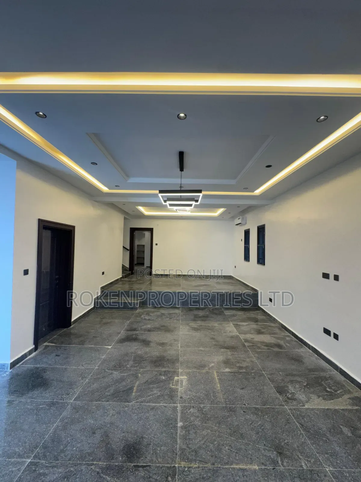 4bdrm Duplex in Onikoko Close Estate, Agodi for rent in Agodi
