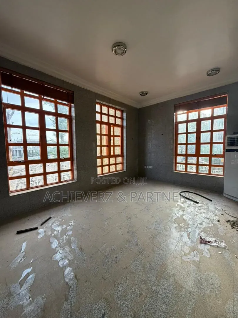 20bdrm Mansion in Wuse 2 for Rent in Wuse 2