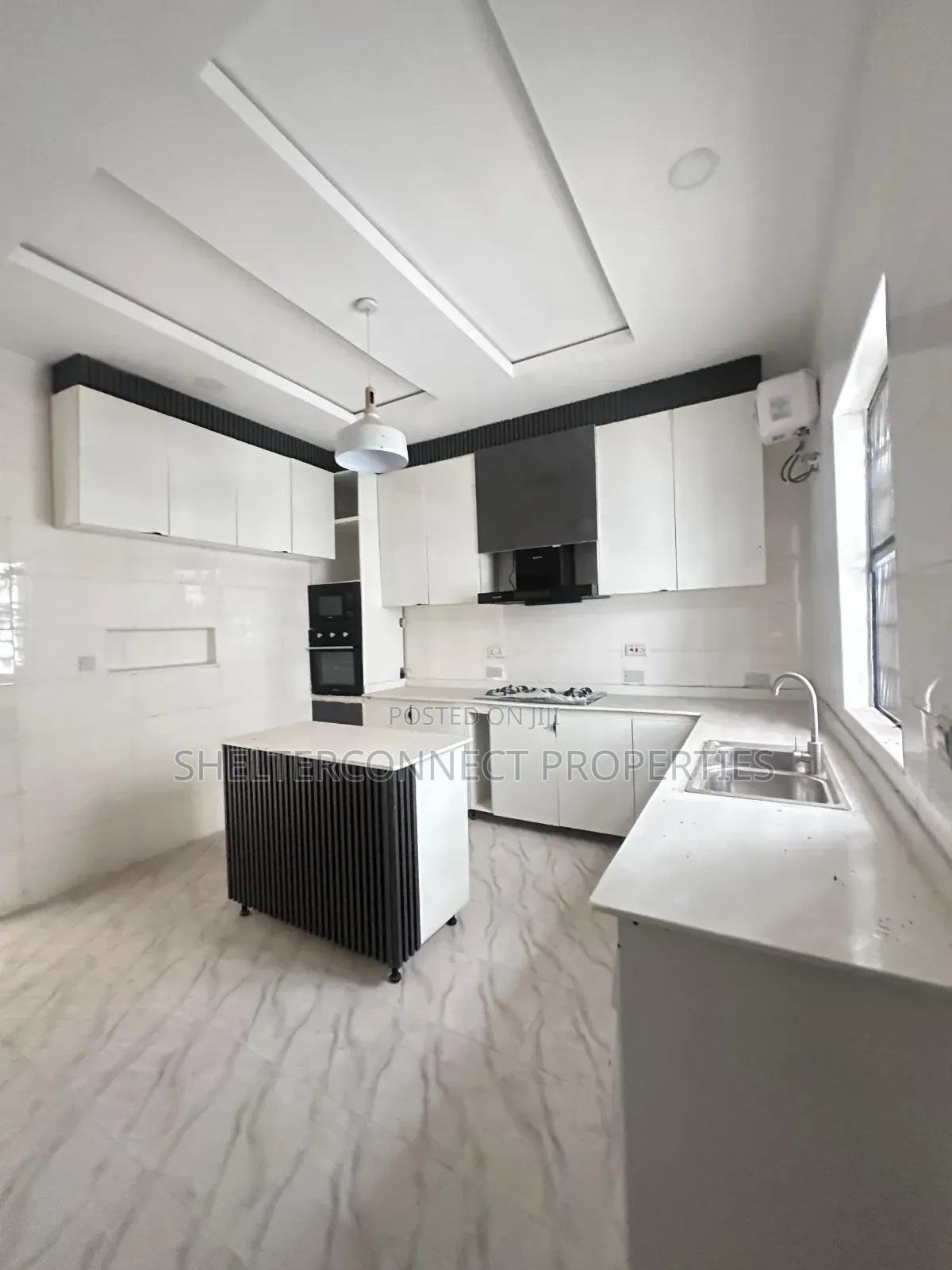 4bdrm Duplex in Lekki Expressway for sale in Lekki Expressway