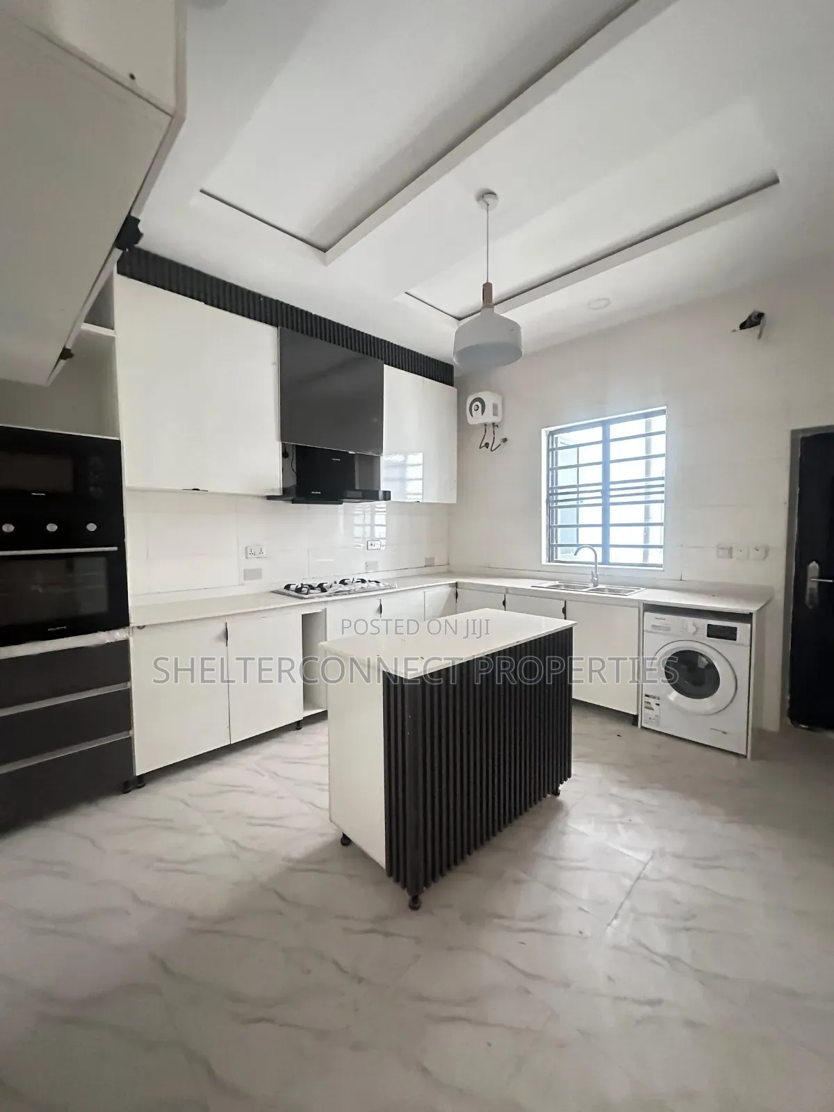 4bdrm Duplex in Lekki Expressway for sale in Lekki Expressway