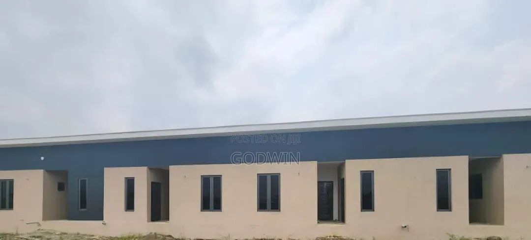 3bdrm Bungalow in Many Estate, Agric for sale in Agric