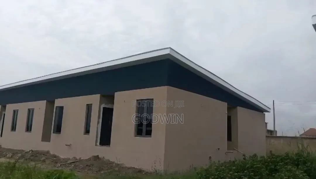 3bdrm Bungalow in Many Estate, Agric for sale in Agric
