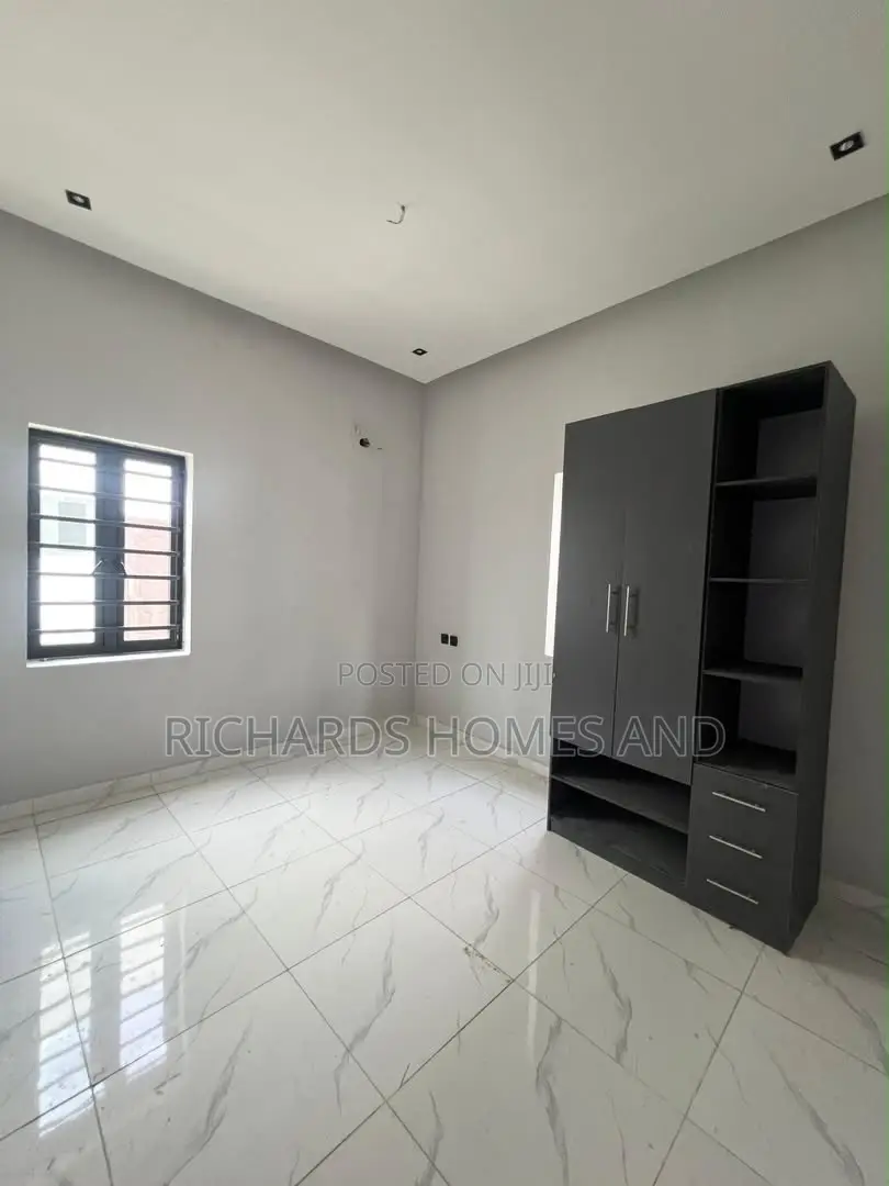2bdrm Bungalow in Ajiwe for rent in Ajiwe