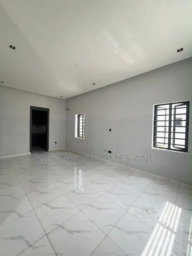 2bdrm Bungalow in Ajiwe for rent in Ajiwe