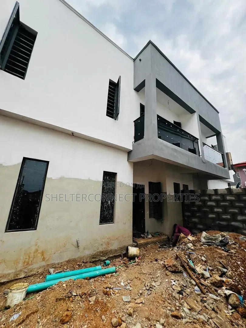 4bdrm Duplex in GRA Phase 1 for sale in GRA Phase 1