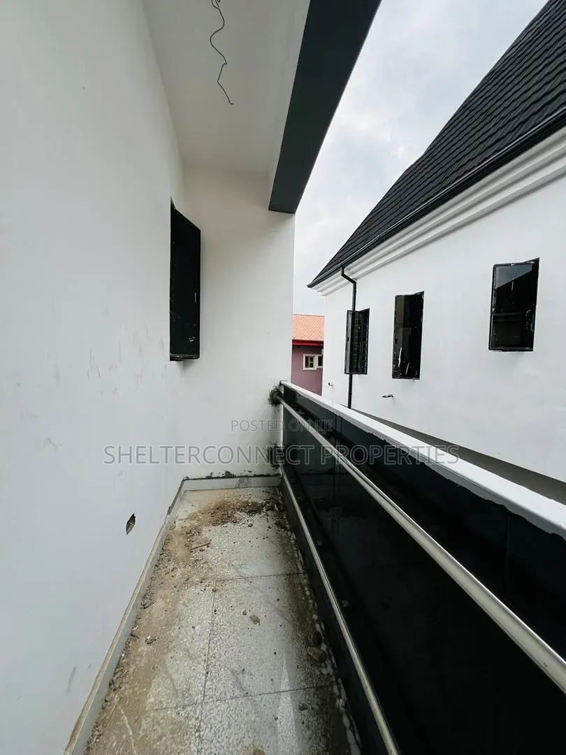 4bdrm Duplex in GRA Phase 1 for sale in GRA Phase 1