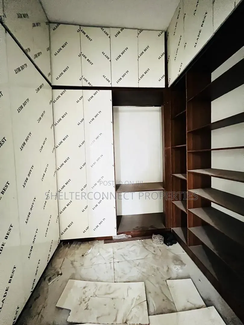 4bdrm Duplex in GRA Phase 1 for sale in GRA Phase 1
