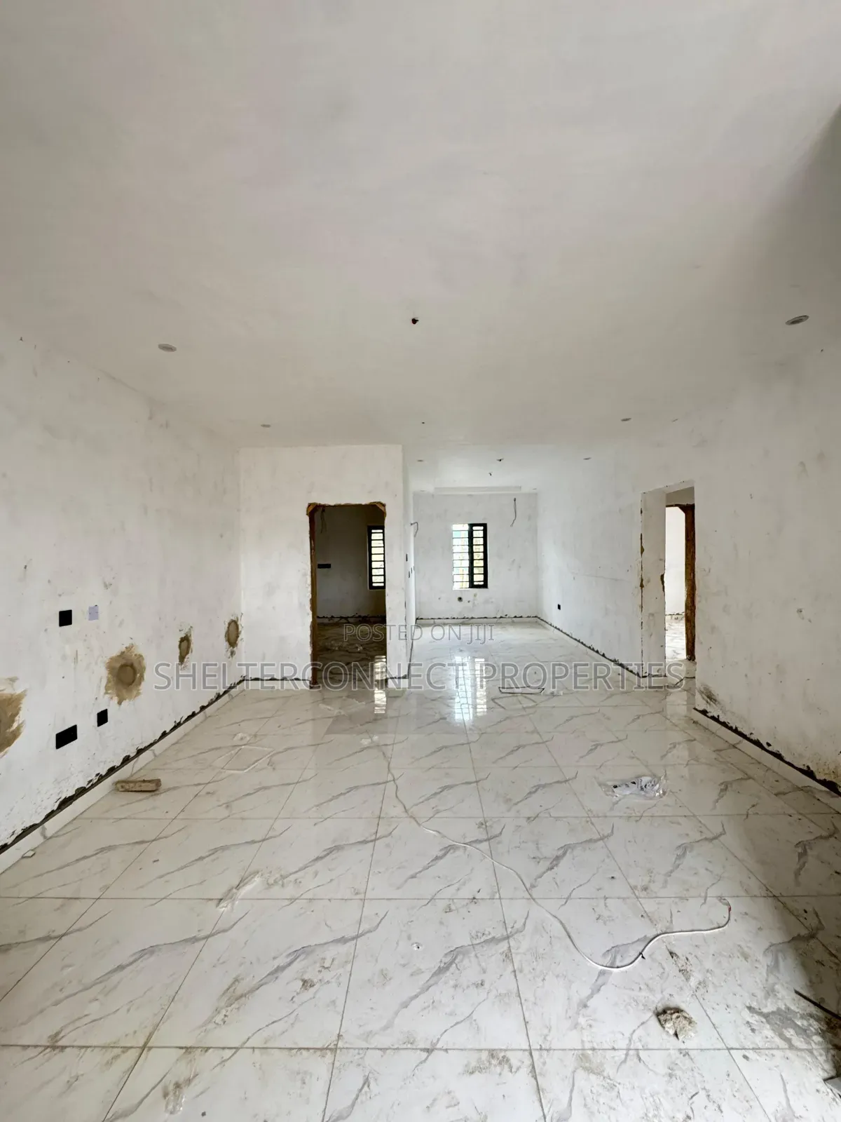 3bdrm Apartment in Aguda / Surulere for sale in Aguda / Surulere