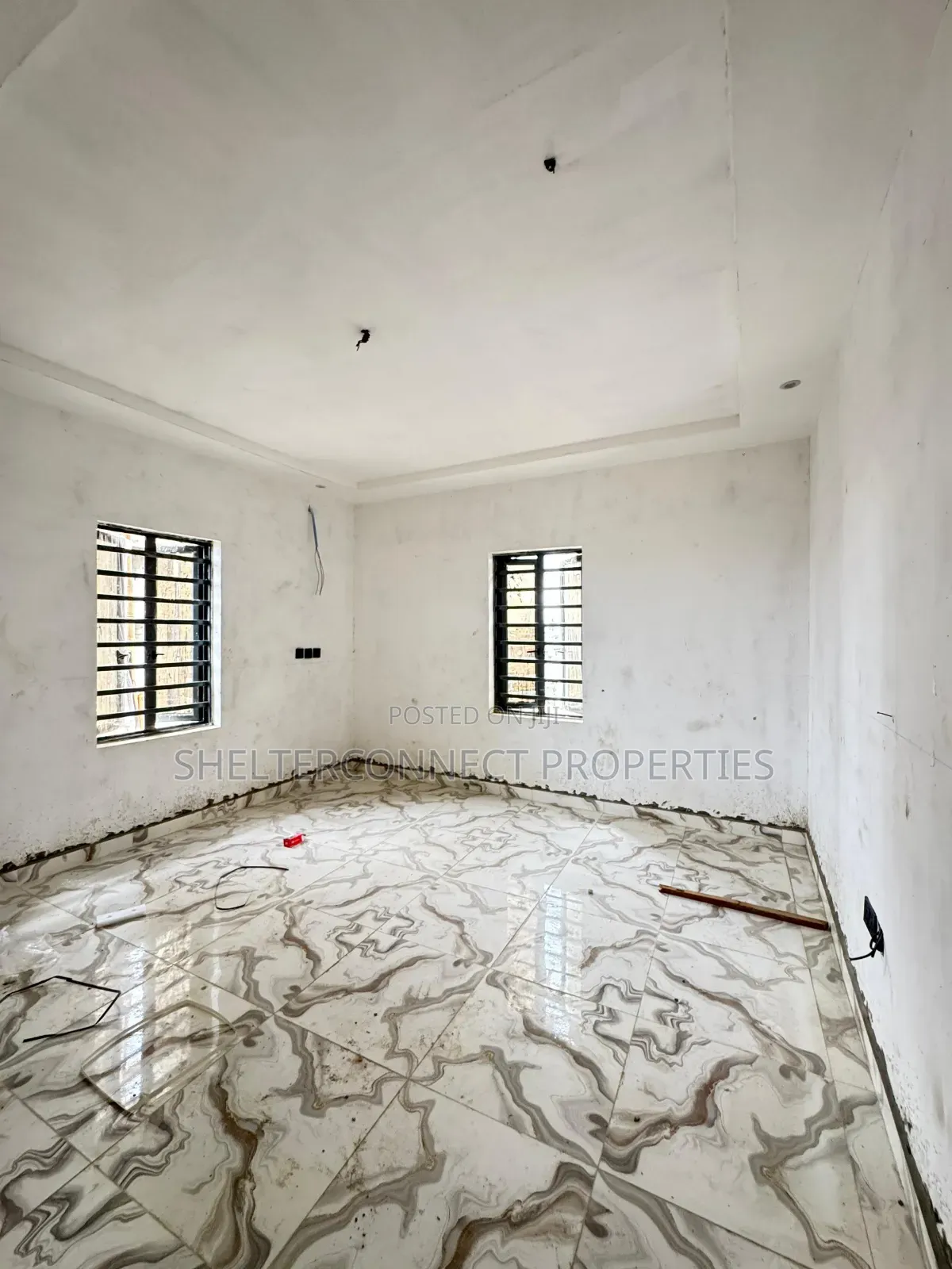 3bdrm Apartment in Aguda / Surulere for sale in Aguda / Surulere