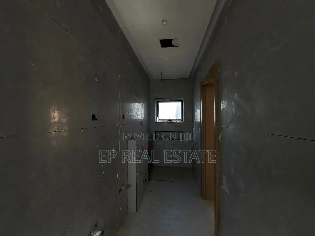 6bdrm Duplex in Zone 1 / Wuse for sale in Zone 1 / Wuse