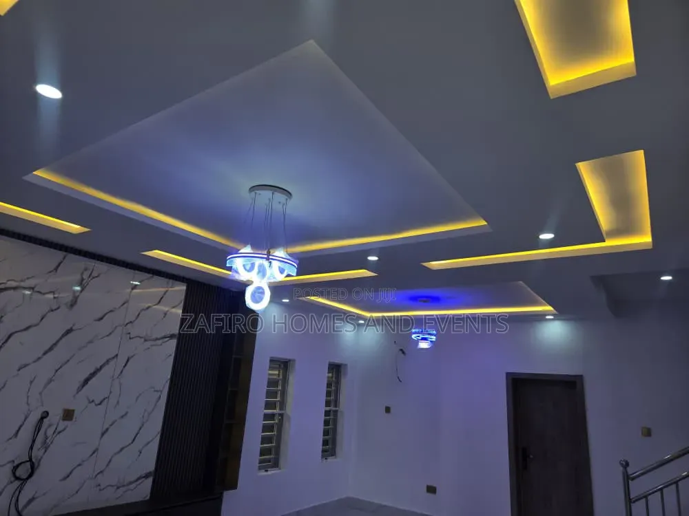 4bdrm Duplex in Gowon Estate, Egbeda for sale in Egbeda