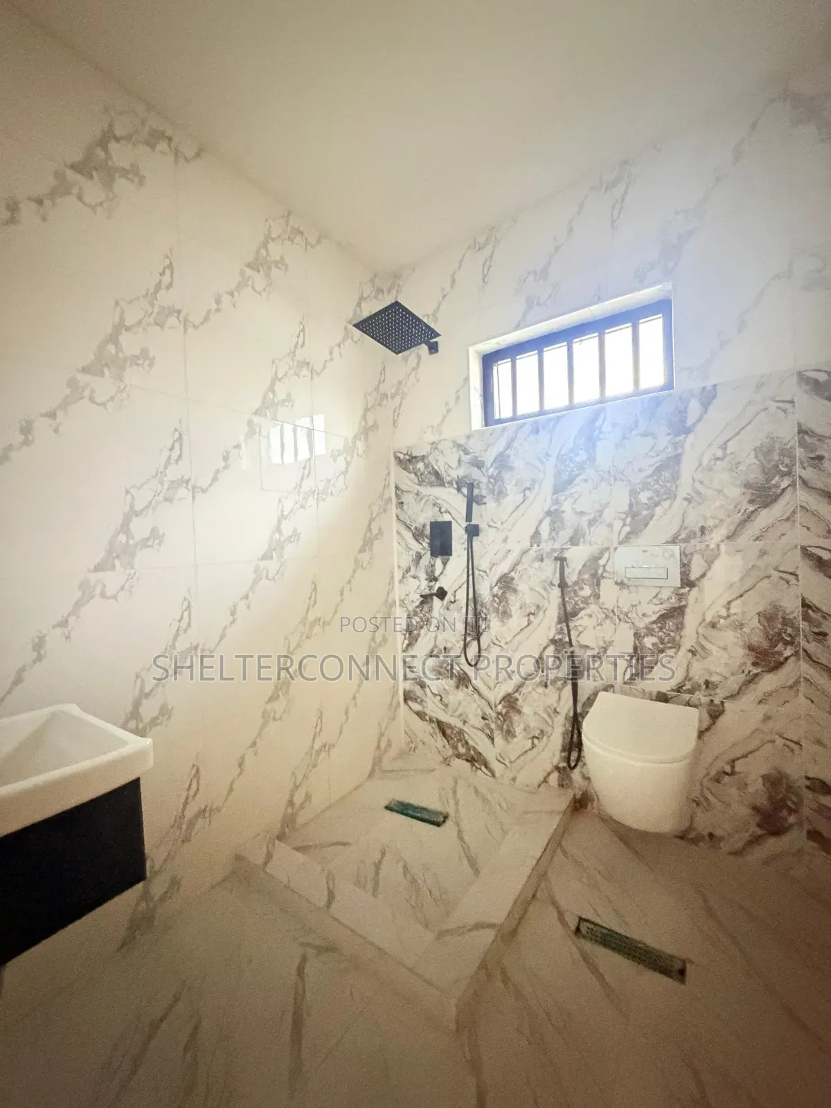 4bdrm Duplex in New Garage / Gbagada for sale in New Garage / Gbagada