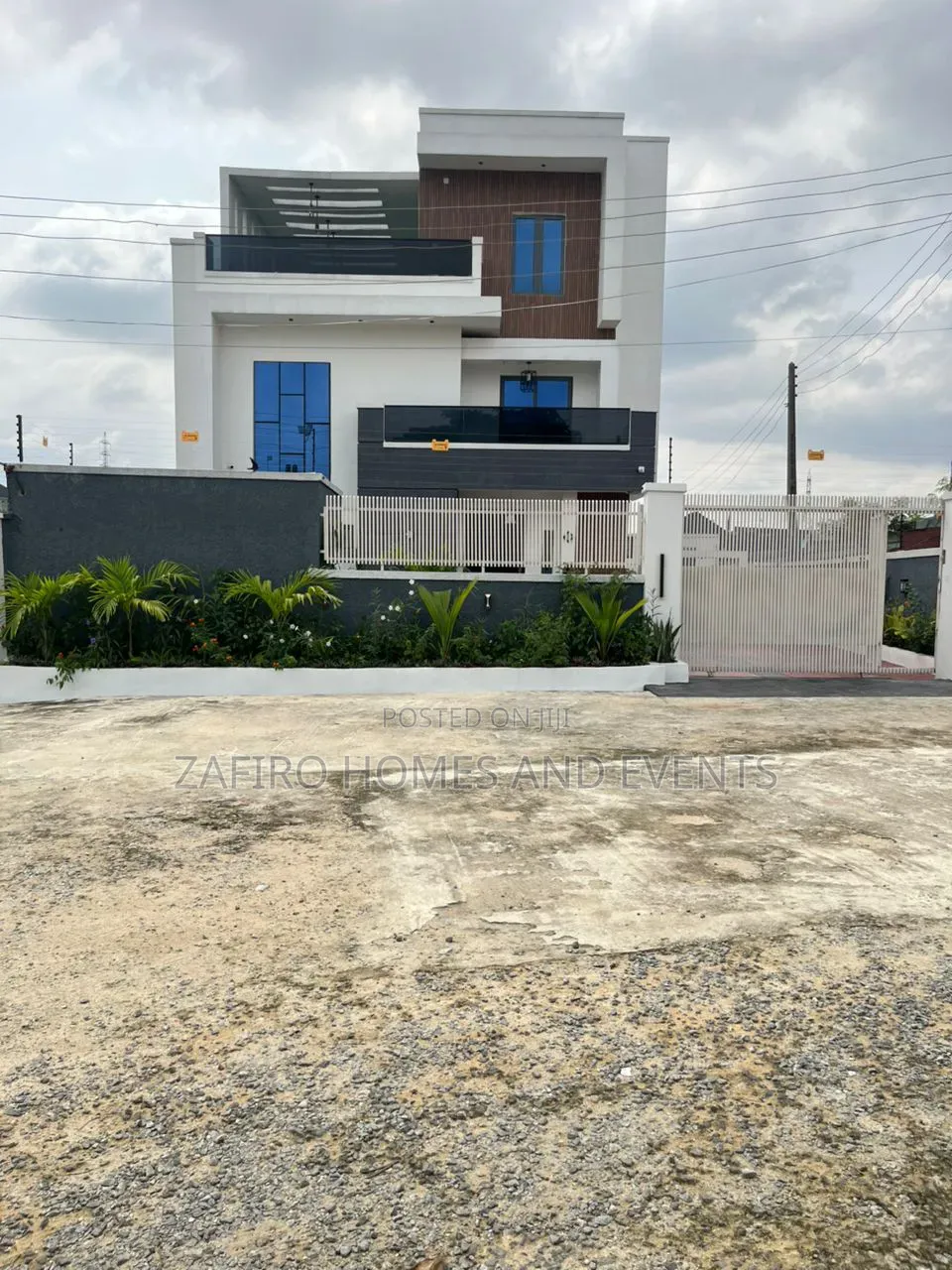 Furnished 6bdrm Apartment in Gowon Estate, Egbeda for sale in Egbeda