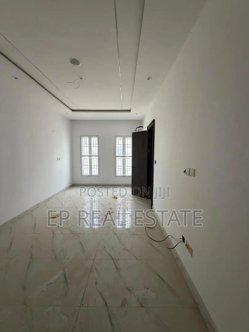 4bdrm Duplex in Jahi for sale in Jahi