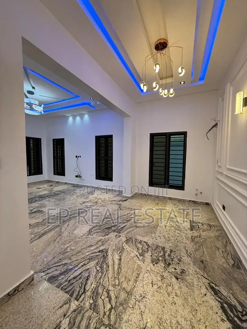 4bdrm Duplex in Life Camp for sale in Life Camp
