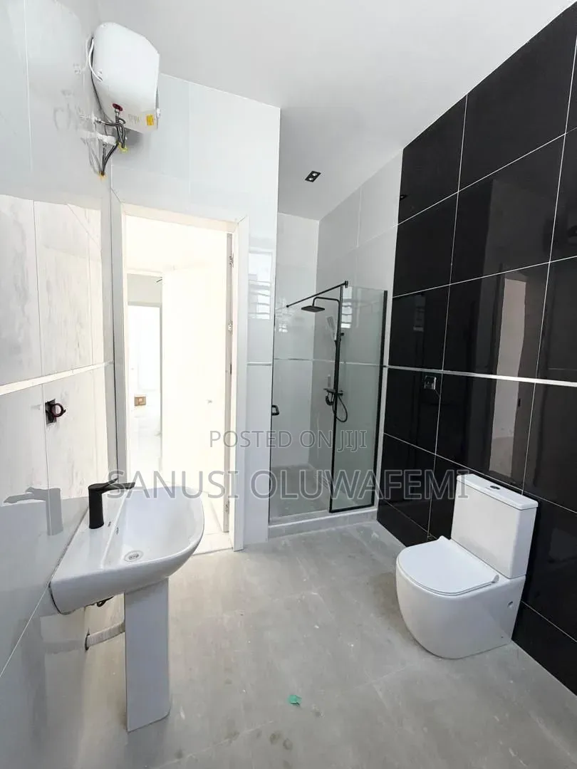 4bdrm Duplex in Ikota Gra for sale in Ikota
