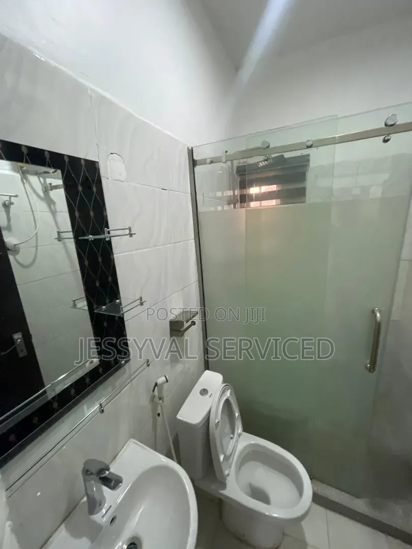 3 Bedroom Luxury Serviced Apartment With Snooker in Dawaki