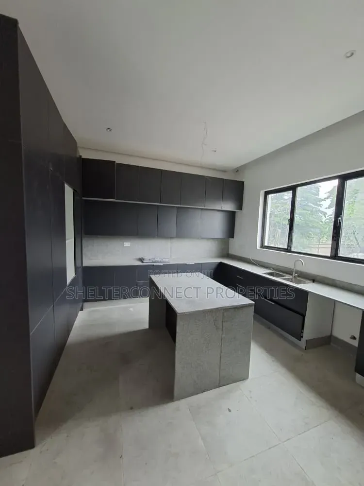 4bdrm Duplex in Ikoyi S.W for sale in Ikoyi S.W