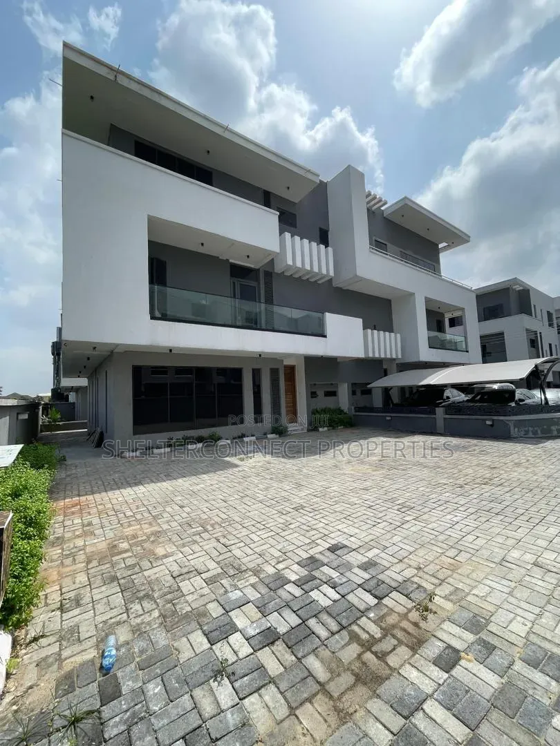 4bdrm Duplex in Osapa london for sale in Osapa london