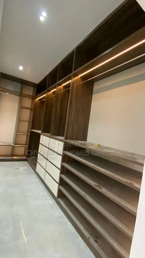 4bdrm Duplex in Rukpokwu for sale in Rukpokwu