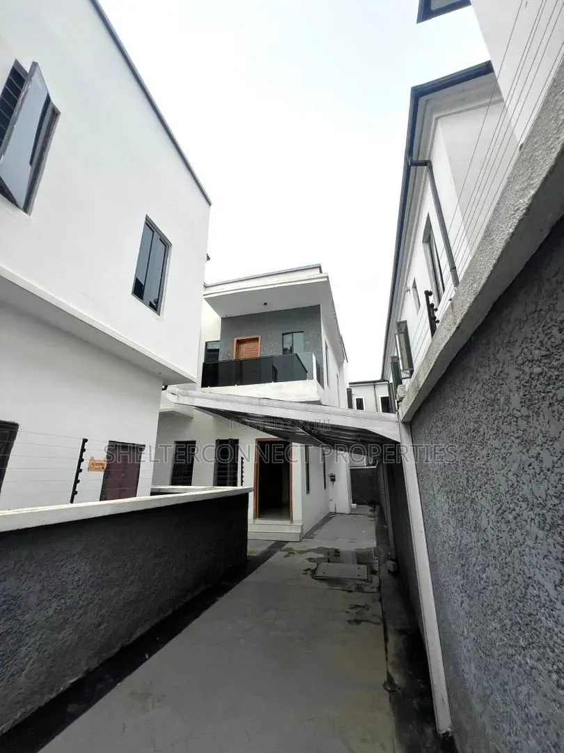 5bdrm Duplex in Lekki Expressway for sale in Lekki Expressway
