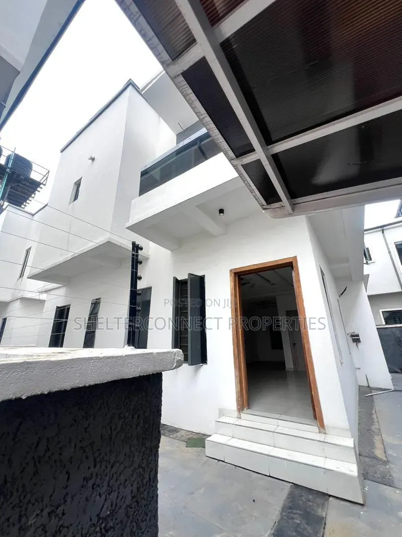 5bdrm Duplex in Lekki Expressway for sale in Lekki Expressway