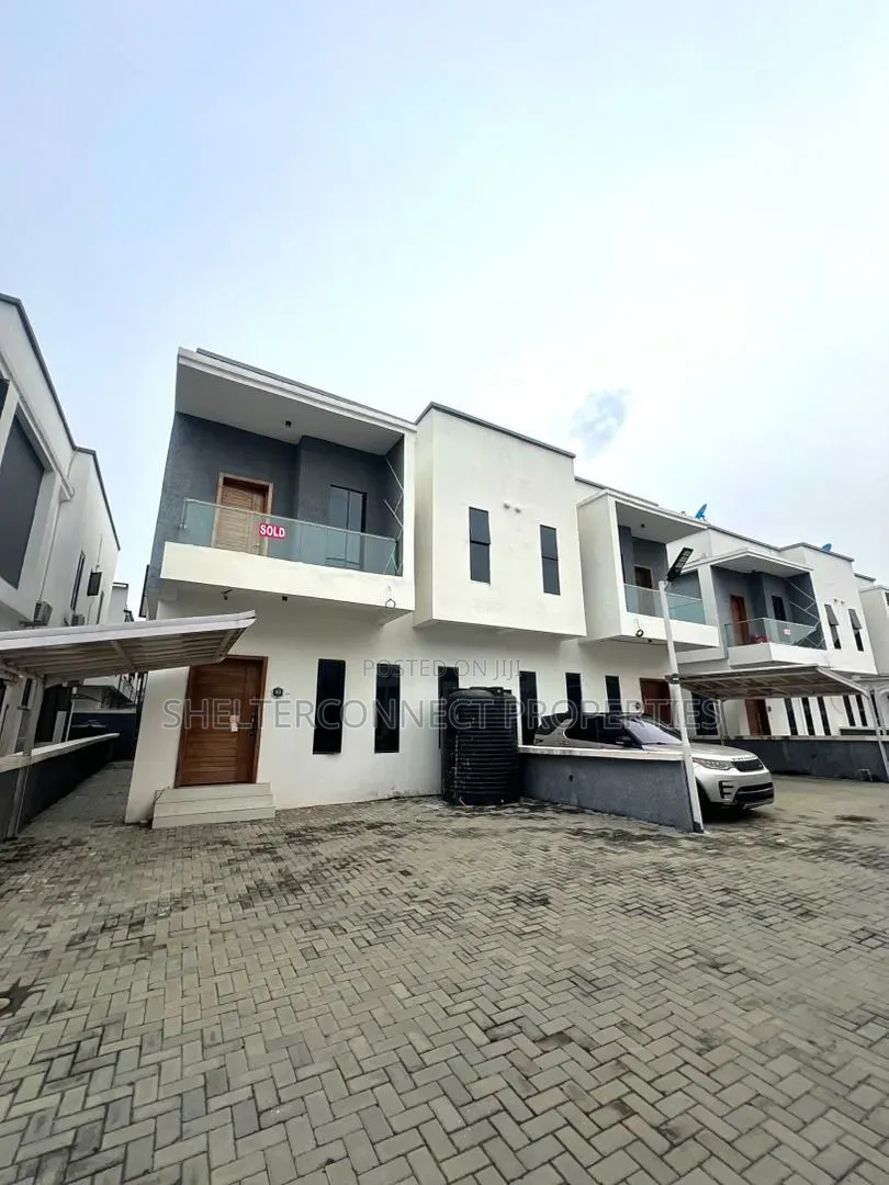 4bdrm Duplex in Lekki Expressway for sale in Lekki Expressway