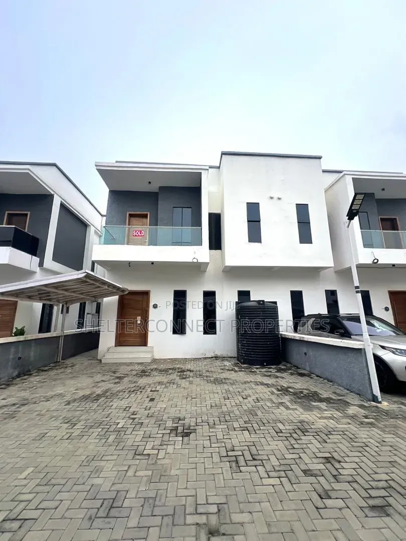 4bdrm Duplex in Lekki Expressway for sale in Lekki Expressway