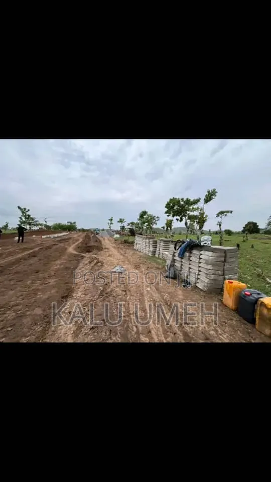 3 Bedroom Semi Detached in Apo Resettlement