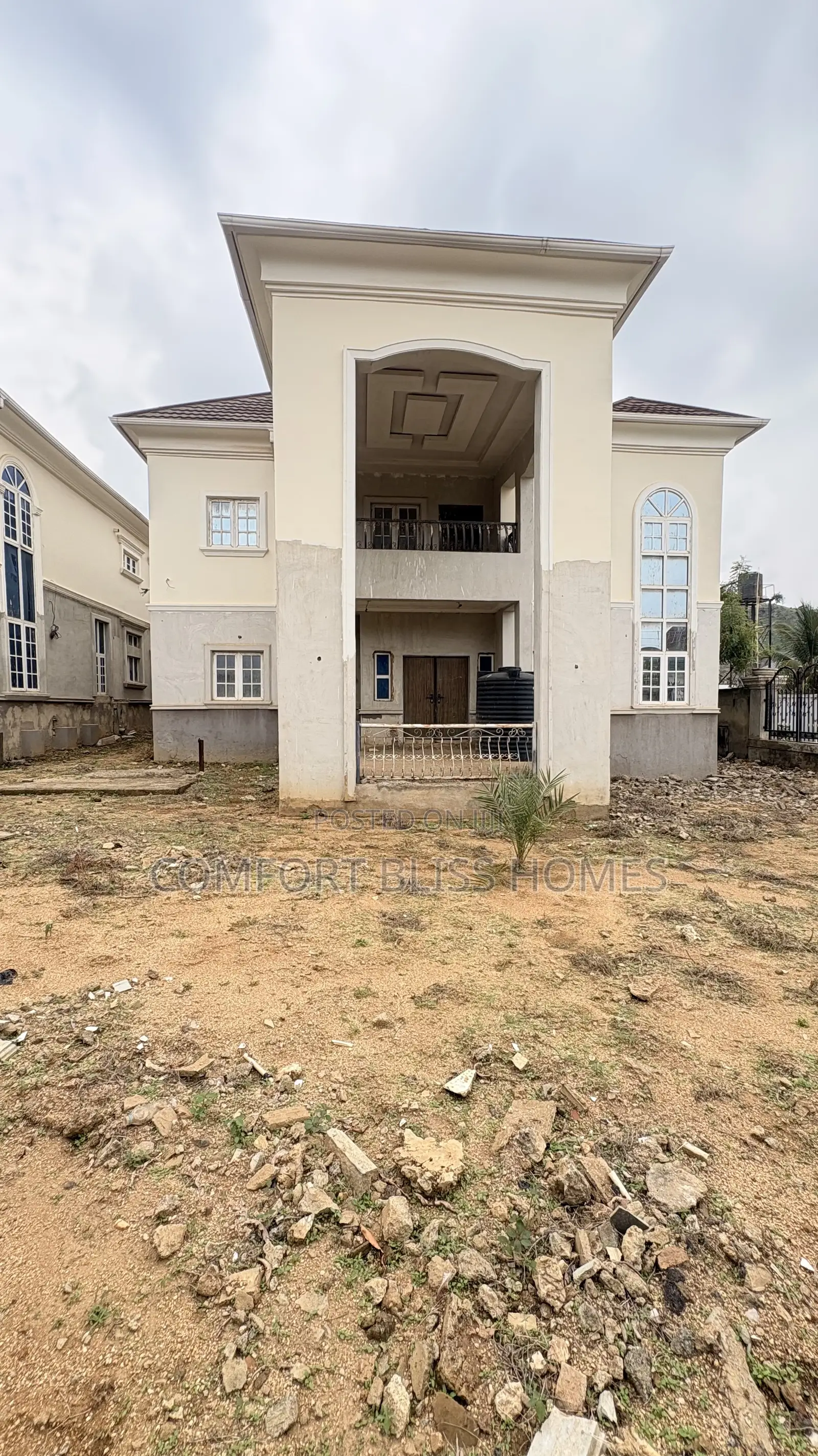 7bdrm Duplex in Katampe (Main) for sale in Katampe (Main)