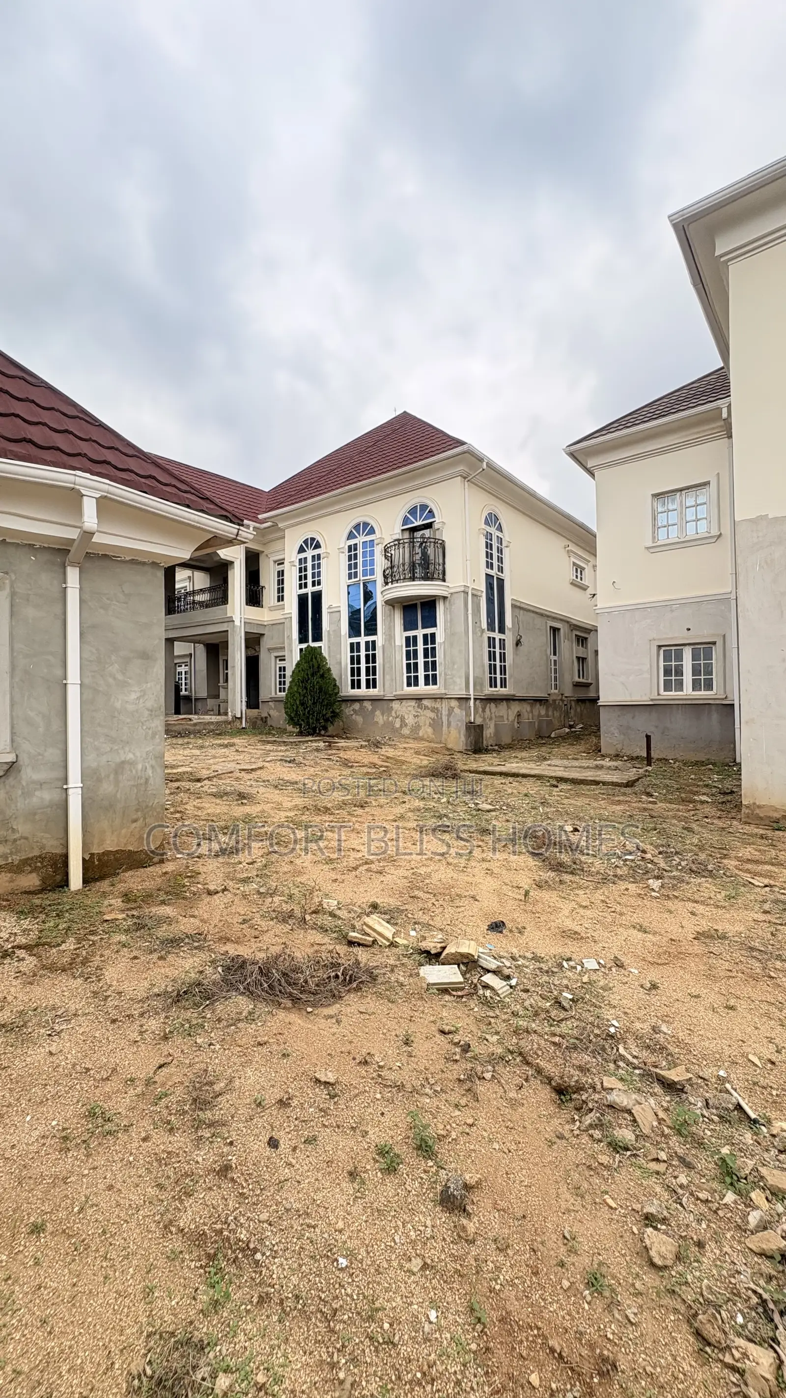 7bdrm Duplex in Katampe (Main) for sale in Katampe (Main)