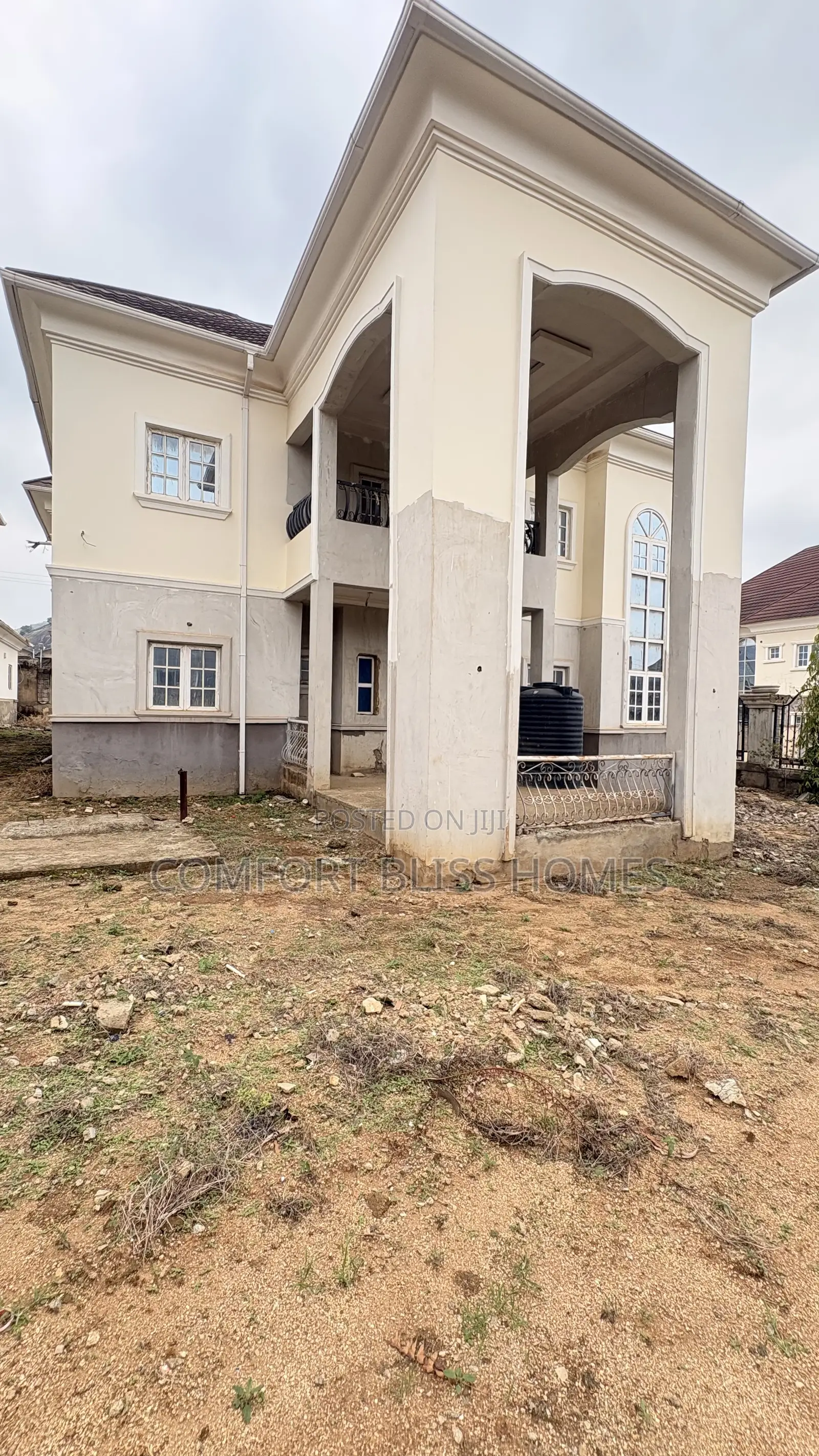 7bdrm Duplex in Katampe (Main) for sale in Katampe (Main)