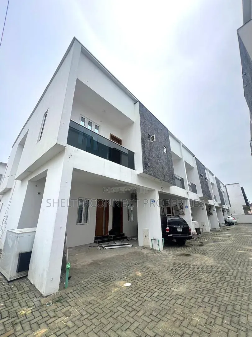 3bdrm Duplex in Abraham Adesanya Estate for sale in Abraham Adesanya Estate