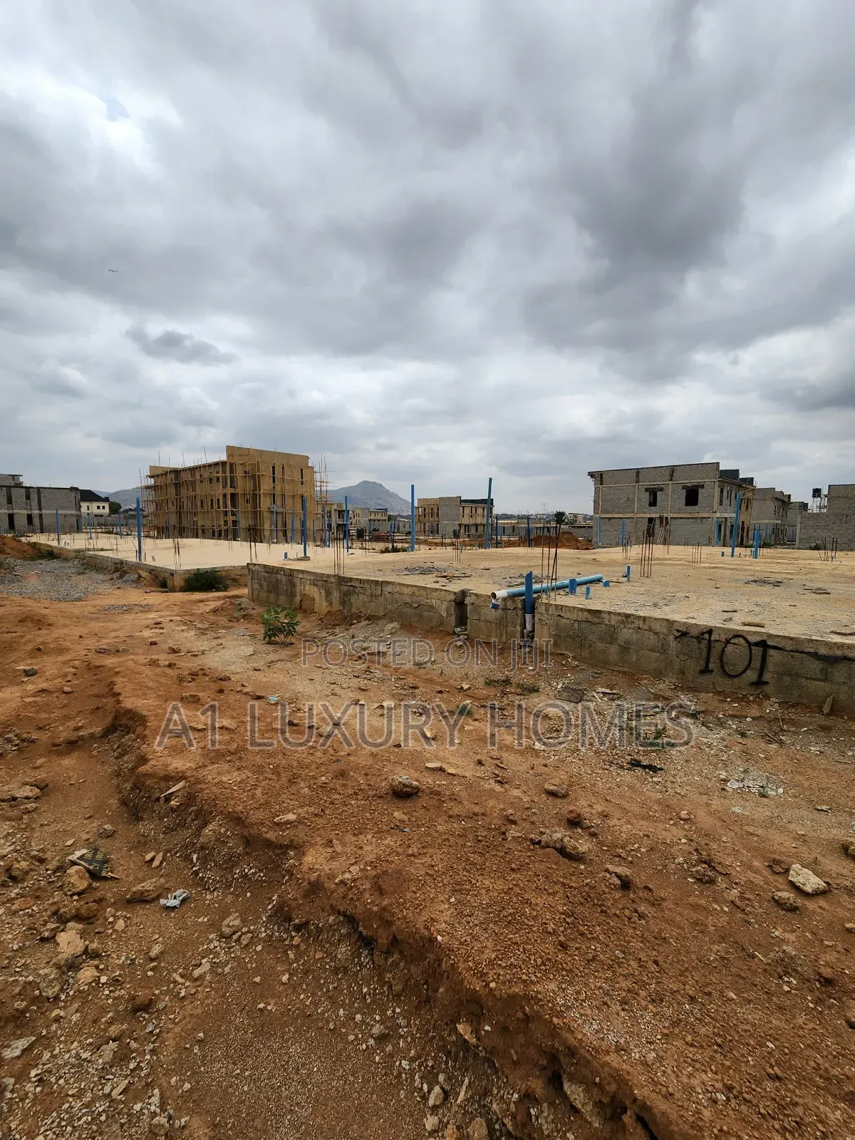 770m2 Plot in a Strategic Environment Already on TDP Level,Tarred Road in Kubwa