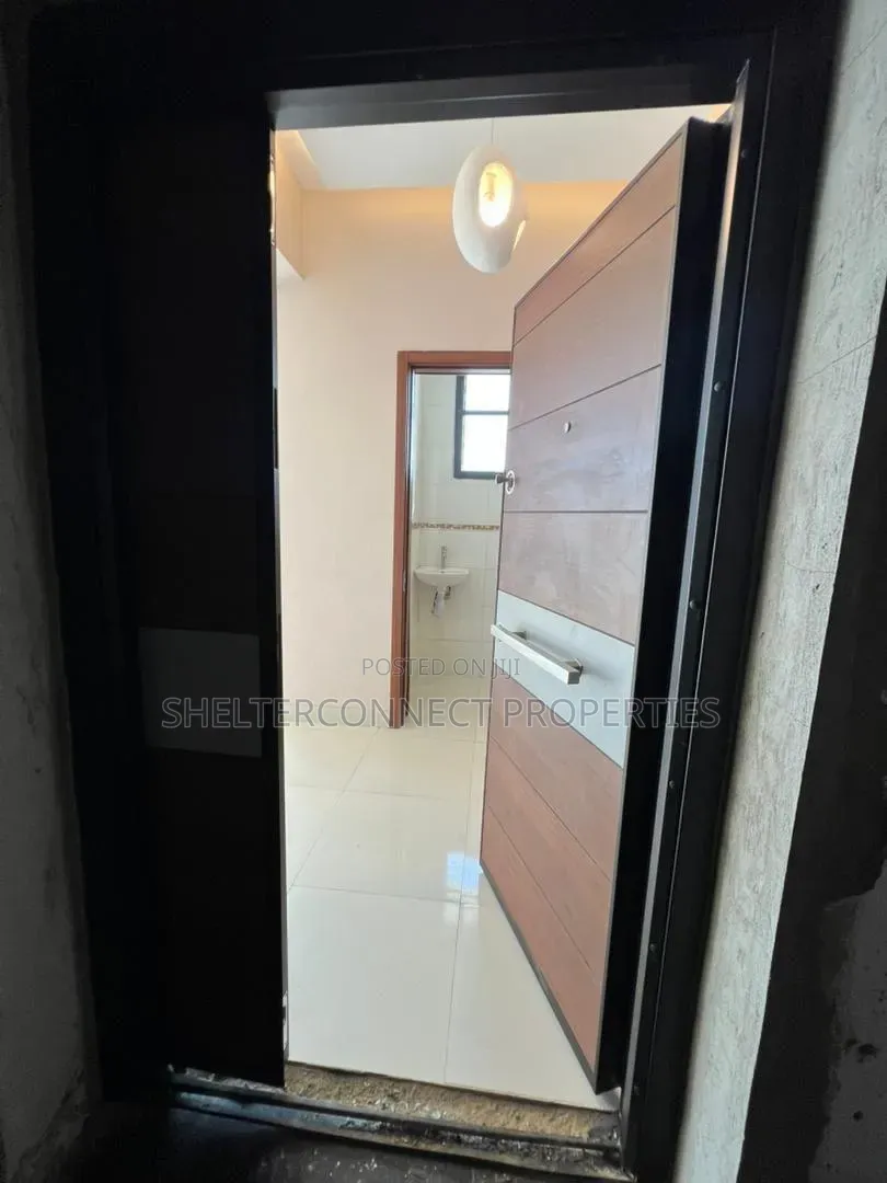 3bdrm Penthouse in Lekki Phase 1 for sale in Lekki Phase 1