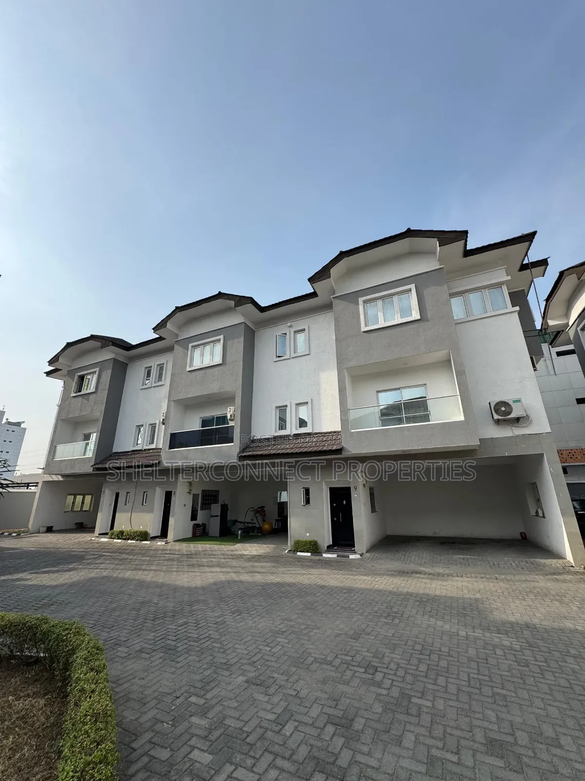 3bdrm Duplex in Lekki Phase 1 for sale in Lekki Phase 1