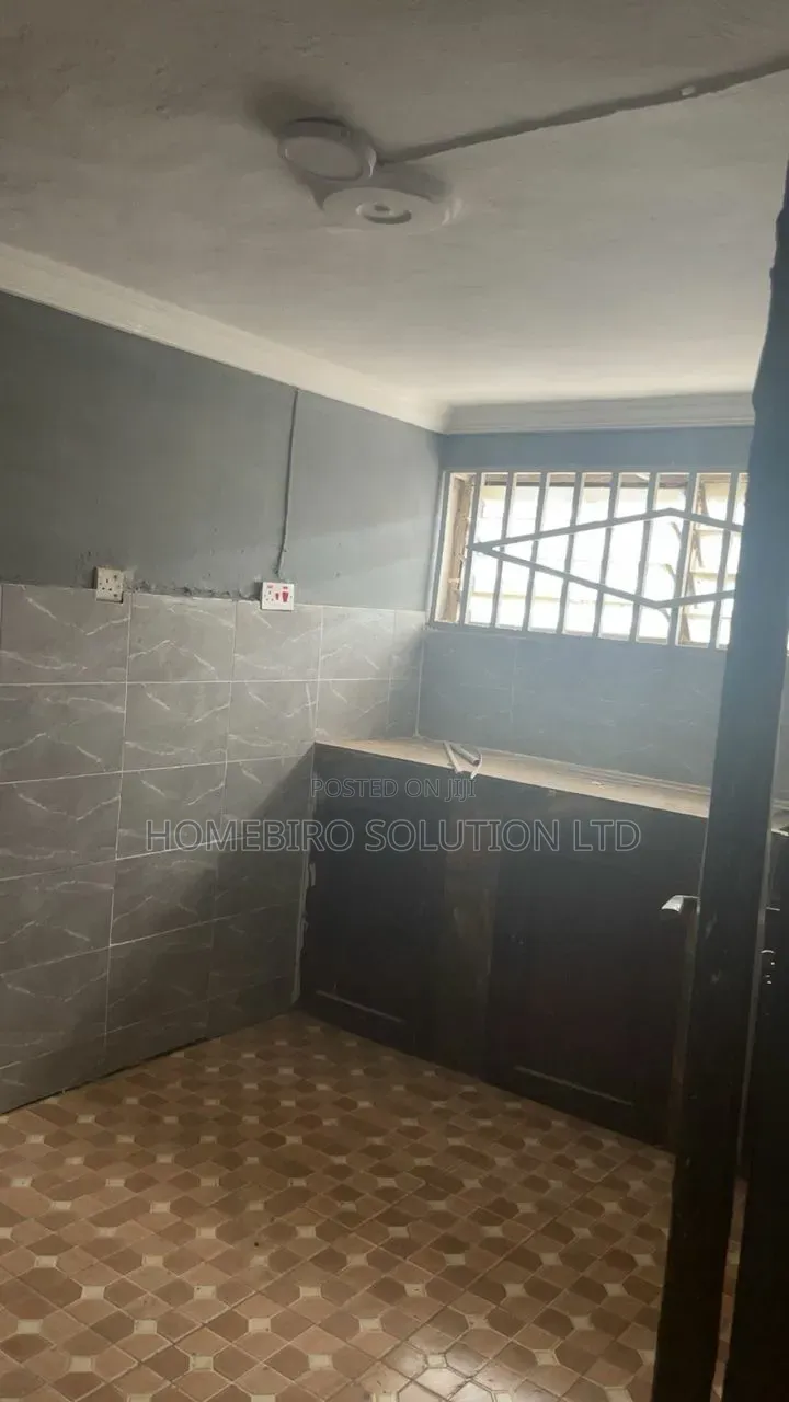 3bdrm Block of Flats in Ajeigbe, Rind Road for rent in Rind Road