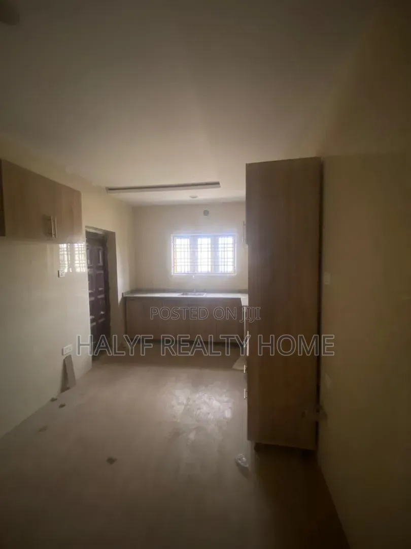 3bdrm Block of Flats in Kaura for rent in Kaura