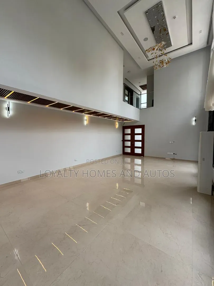 6bdrm Duplex in Banana Island for sale in Banana Island